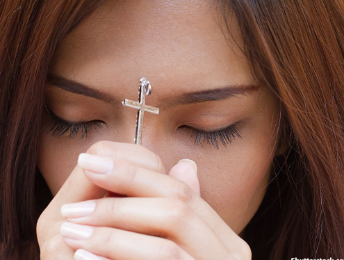  Gambar  orang  berdoa  kristen  Yang Paling Bagus Kupas360 