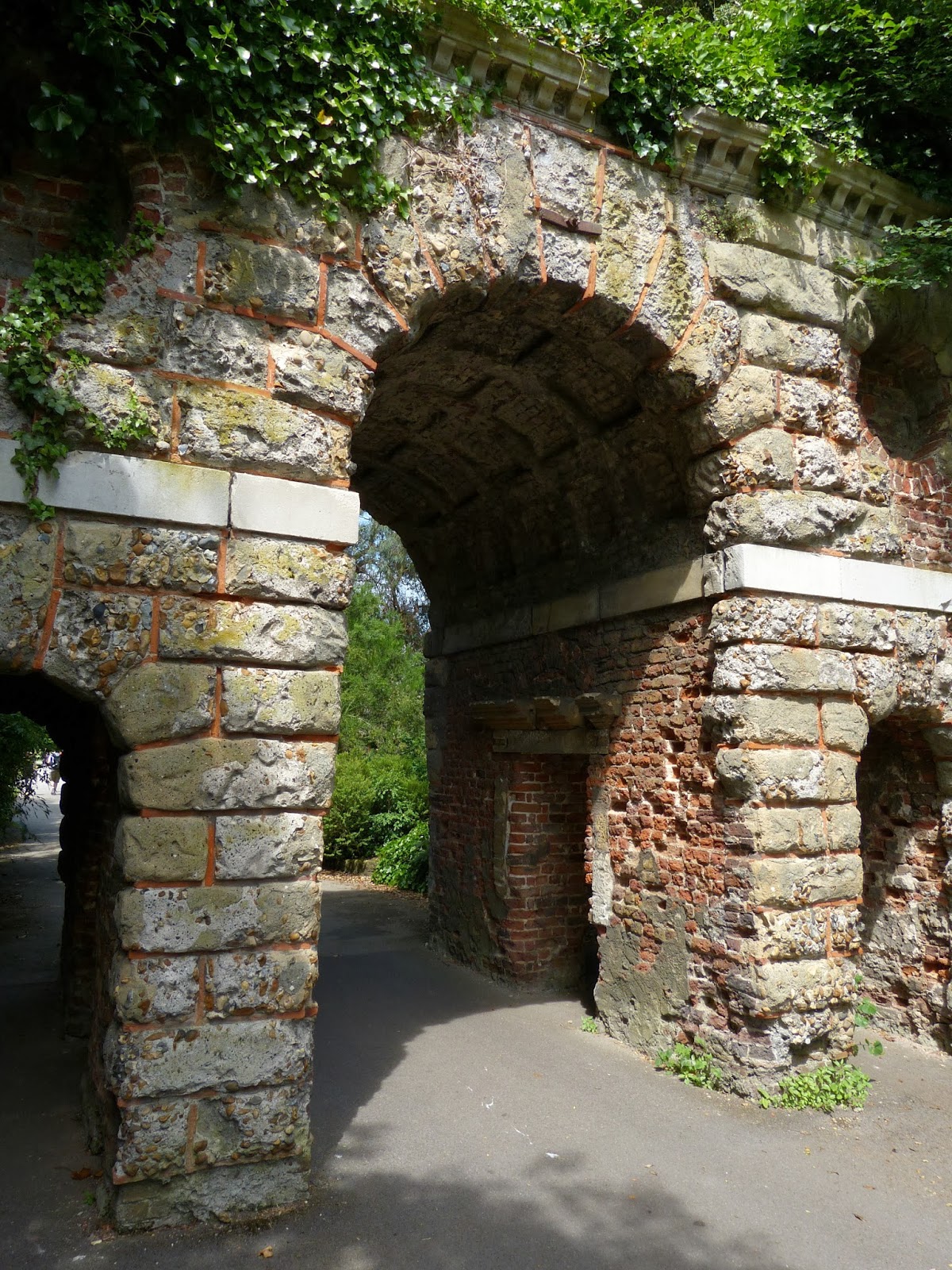 The Ruined Arch, Kew