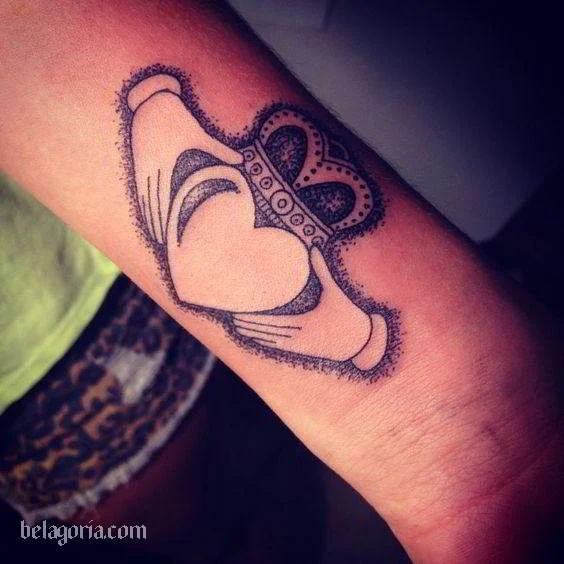 Un tatuaje de amistad eterna
