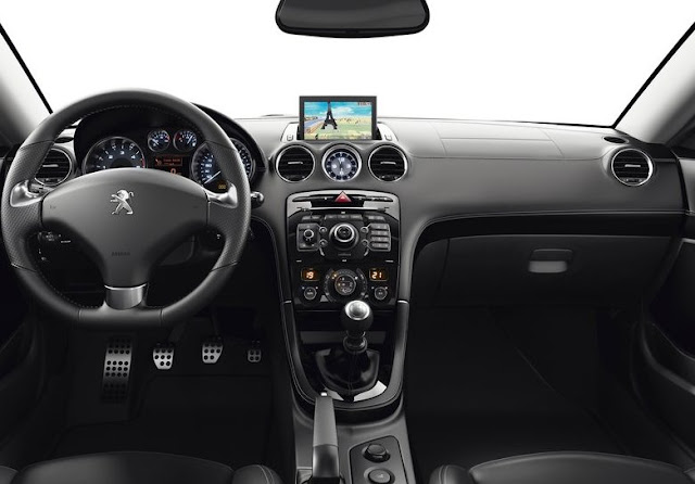 Peugeot RCZ Coupe 2013 inside