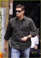 jensen-ackles-gummy-snacks-03