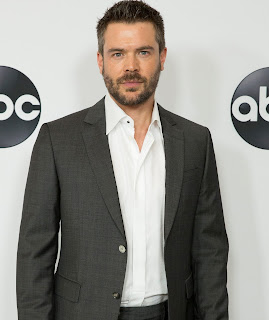 Picture of Charlie Weber