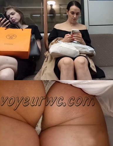 Upskirts N 3470-3484 (Upskirt voyeur videos with girls teasing with their butts on the escalator)