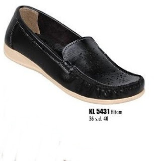 Jual sepatu casual wanita model terbaru 2012