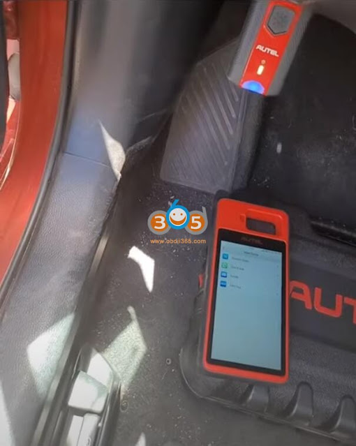 Program Toyota Corolla 2020 All Keys Lost with Autel KM100 3