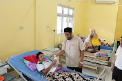 Ramadhan Berkah, STIKes Bumi Persada Lhokseumawe Bersama BEM STKIP Bumi Persada Bagi Bagi Takjil Di RSU Cut Mutia