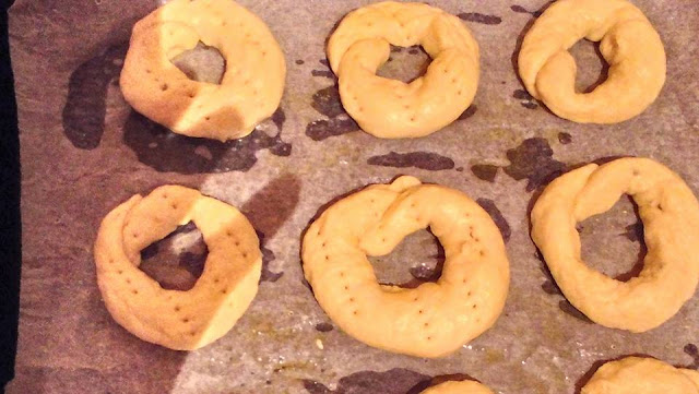 Auciati, taralli al vino, ricetta