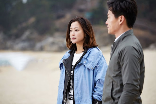 Lee Seo Jin đóng cặp Kim Hee Sun trong bộ phim “Vòng tay gia đình”