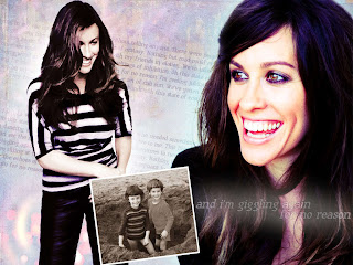 Hollywood Actress Alanis Morissette Pictures