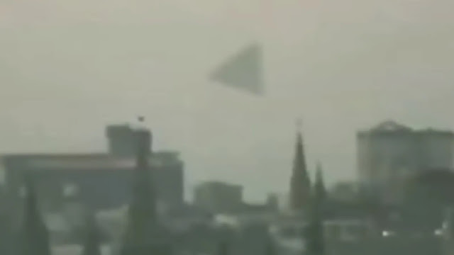 Moscow Russia Red Square UFO triangle shape UFO 2009.