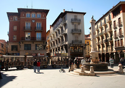 Teruel turismo, España, plaza del torico que ver