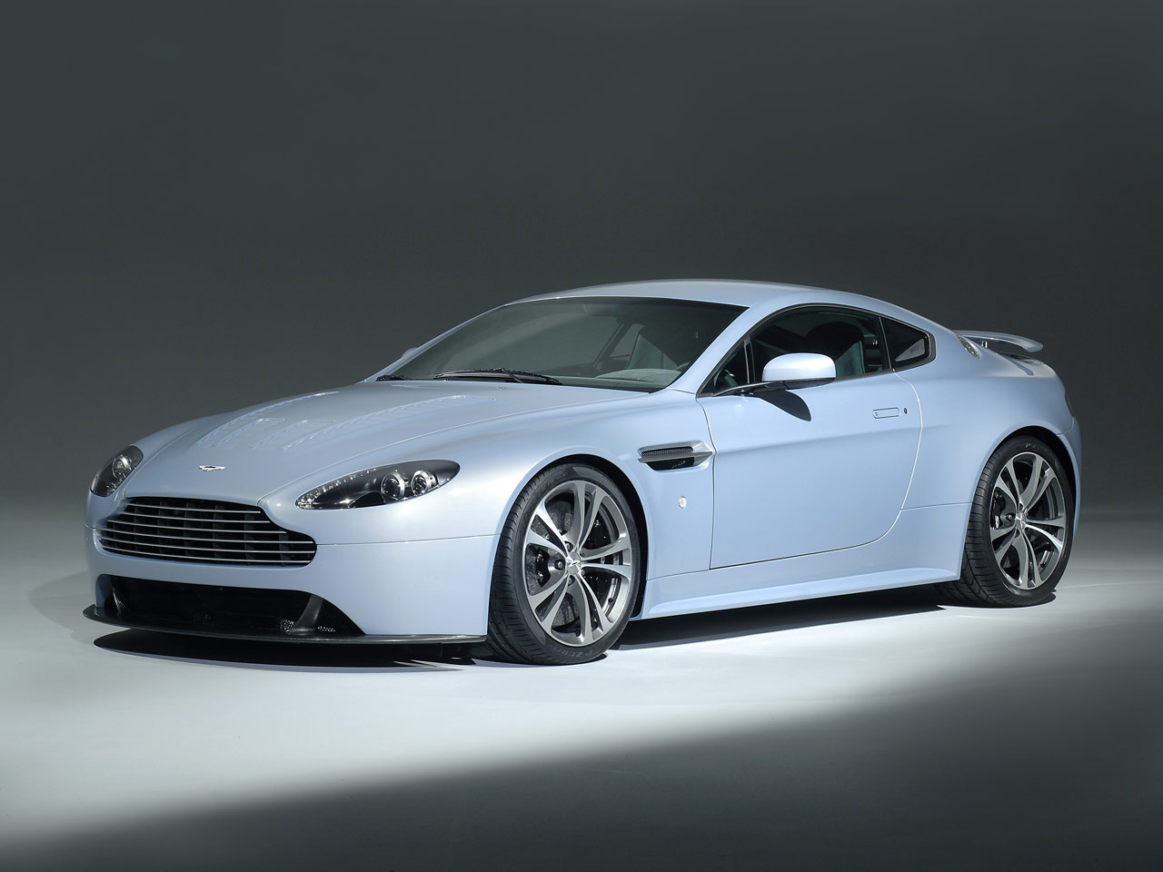 2011 Aston Martin V12 Vantage