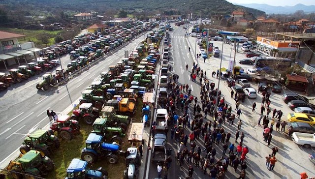 Σύγκρουση μέχρι τέλους κυβέρνησης και αγροτών - Φόβοι ότι θα χυθεί αίμα (vid) 