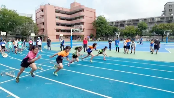 ▲選手們在比賽前已鍛鍊許久，縱使訓練辛苦也不輕易放棄，發揮出運動家永不放棄的精神，期能在比賽中爭取佳績，代表員林出賽縣運。（記者林明佑翻攝）