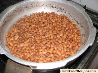 open the lid and let the beans cool