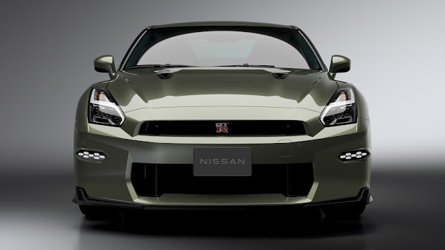 The 2024 Nissan GT-R has a new front view and revised grille shapes.