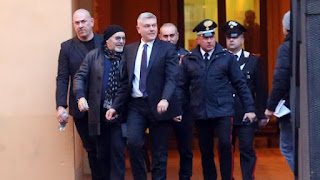 vasco-rossi-in-tribunale-calunniato-dal-suo-manager