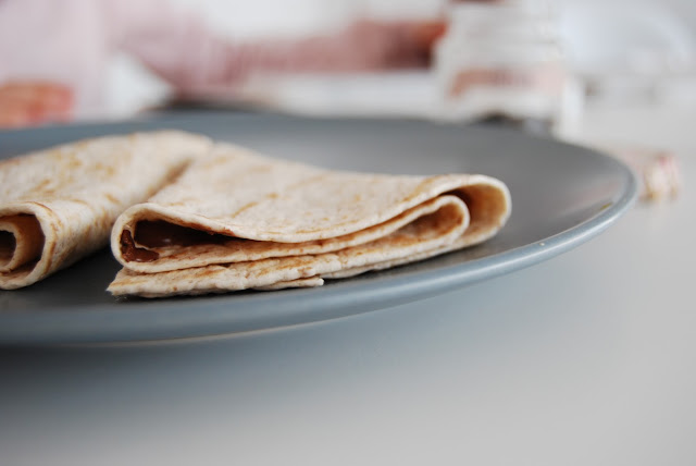 la merienda más fácil del mundo. Tortitas de maiz con nocilla