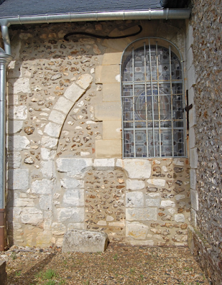 Amfreville-les-Champs Église Saint Pierre, autrefois église Saint Martin - Les baies (ouvertures) remaniées au XVIIIè