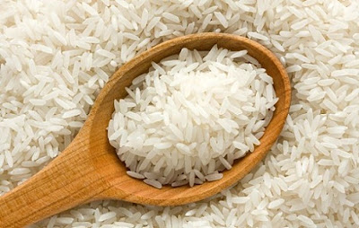 trị tàn nhang hiệu quả với gạo tẻ