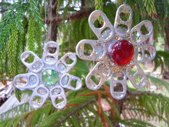 ... Diy Christmas Decorations Ideas -Snowflakes Made From Recycled Stuff