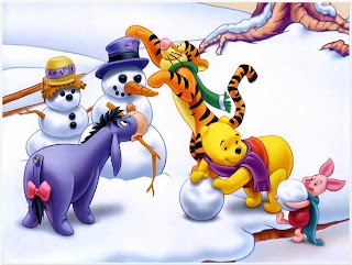 Winnie the Pooh at Winter: Free Printable Frames, Cards or Invitations.