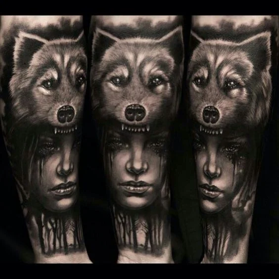 tatuaje de Cabeza de India con lobo
