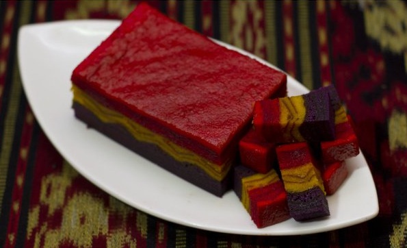 Sarawak Layer Cake: Promosi Tahun Baru Cina