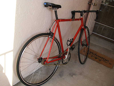 Sepeda Fixie Warna Merah