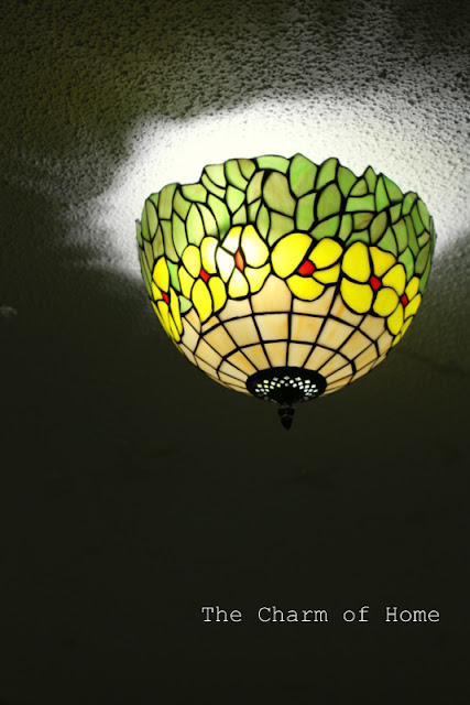 Tiffany Style Flush Mount Light: Parrot Uncle