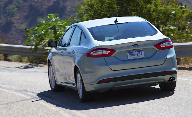 Ford Fusion Hybrid 2013 