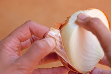 Peel onion