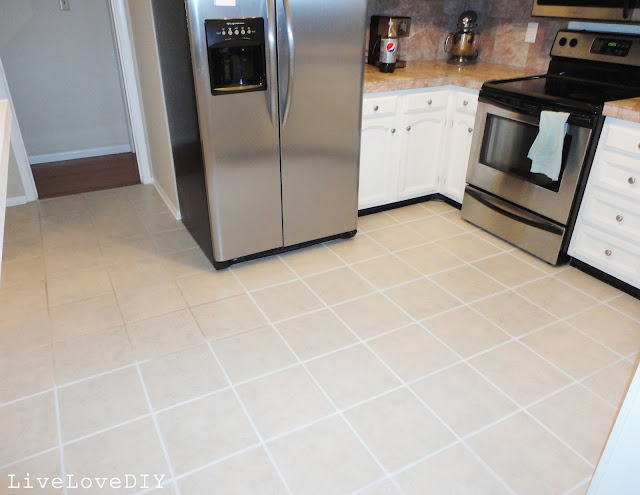 I lately restored the muddy grout inwards our bath as well as kitchen for alone  How To Restore Dirty Tile Grout