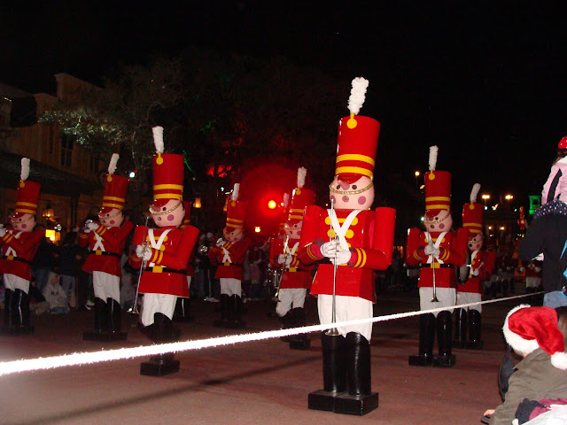 Toy Soldiers Mickey's Once Upon a Christmas Parade Disney World