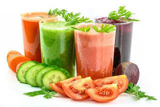 Vitamin A adalah vitamin yang penting untuk kesehatan tubuh manusia terdapat dalam buah buahan dan sayuran berwarna cerah seperti wortel, labu, mangga