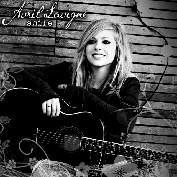 Avril Lavigne smile beautiful