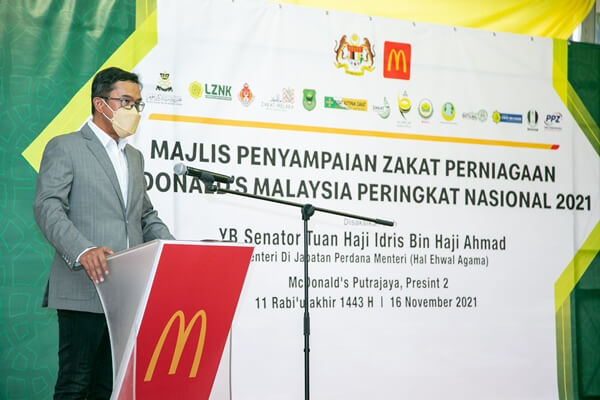 McDonald’s Malaysia bayar zakat perniagaan