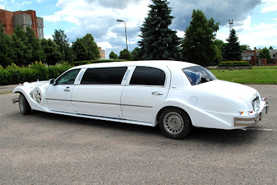 luxury lincoln limo - big white limousine - lincolon tuning