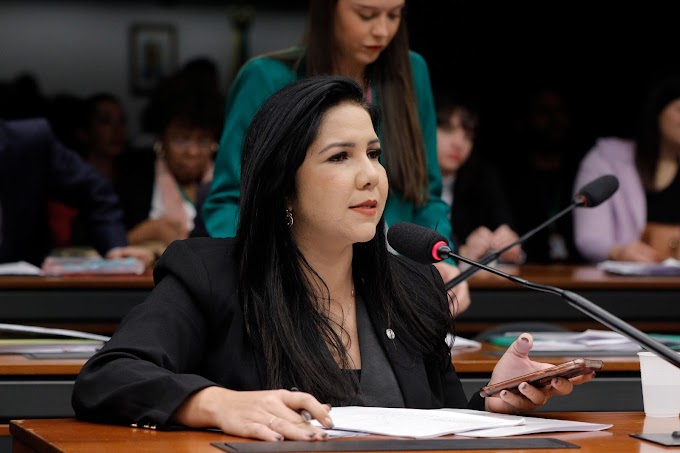 Cristiane Lopes vota contra a Reforma Tributária