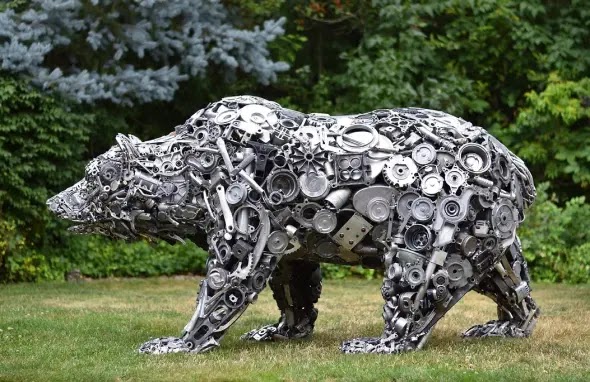 Brian Mock arte esculturas metal ferro velho animais lixo sucata cães gatos