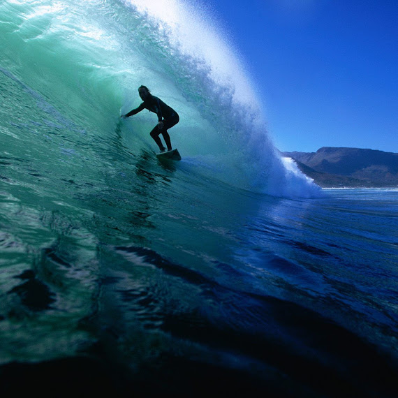 olahraga keren surfing