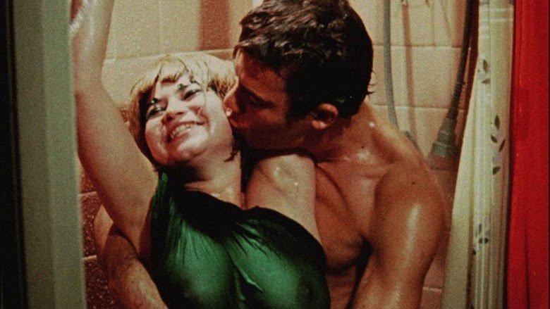 Hold Me While I'm Naked (1966)