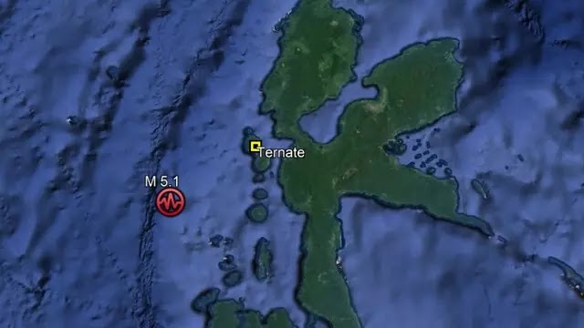 GEMPA MAGNITUDO 5,1 GOYANG TARNATE ,WARGA PANIK KELUAR RUMAH 