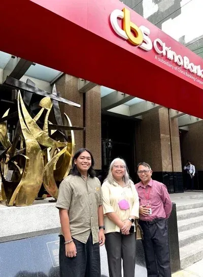 Dr. Imao's family that helped with the restoration of the Filipino Entrepreneurs sculpture