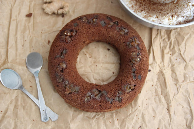 Cuillère et saladier : Gâteau chocolat, gingembre et miso (vegan)