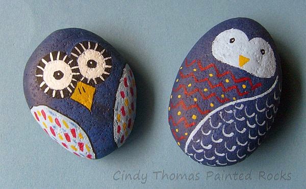 stones painting owl design