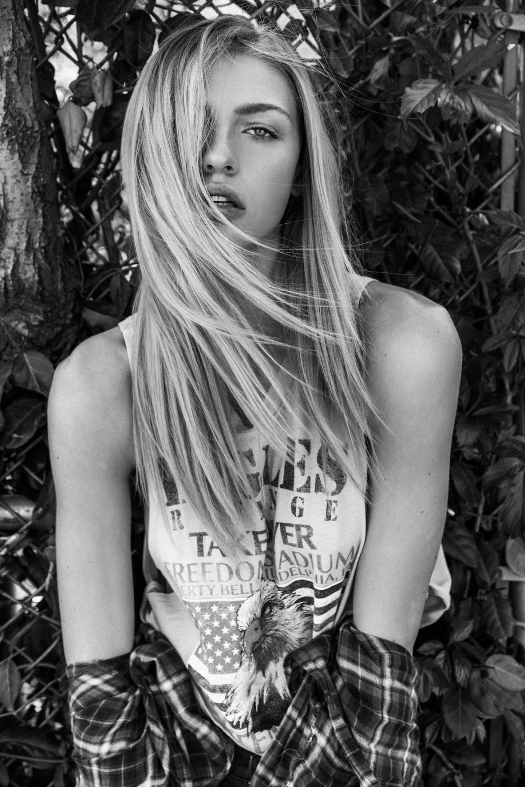 Tessa Greiner Keen Magazine photo shoot by Tony Ellis