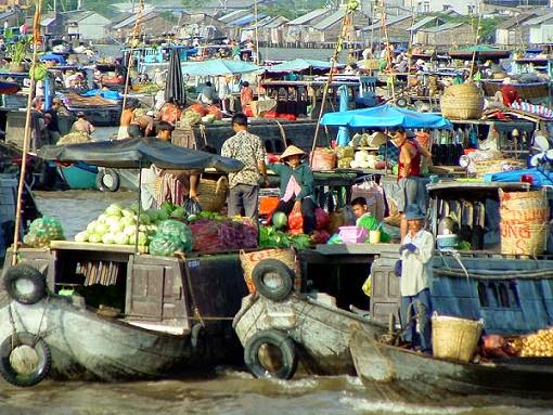Mekong river market