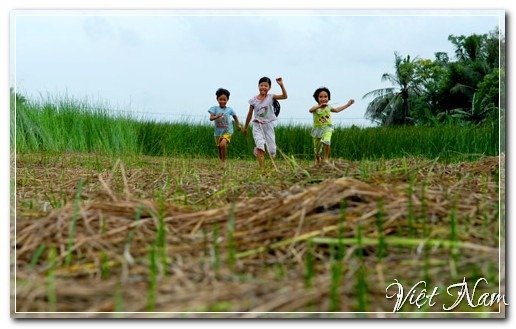 Nét mộc mạc của trẻ em nông thôn, Việt Nam