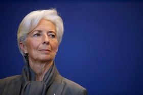 Franceses exigen un juicio real contra la directora del FMI